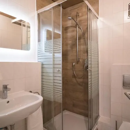 Schoenbuch Aparthotel 3*